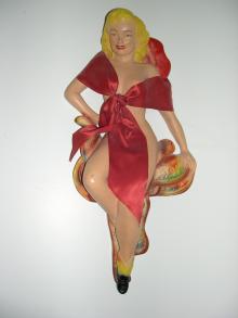 Marilyn Monroe chalkware