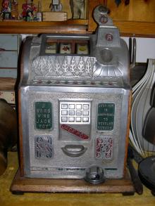 Antique oak Slot machine